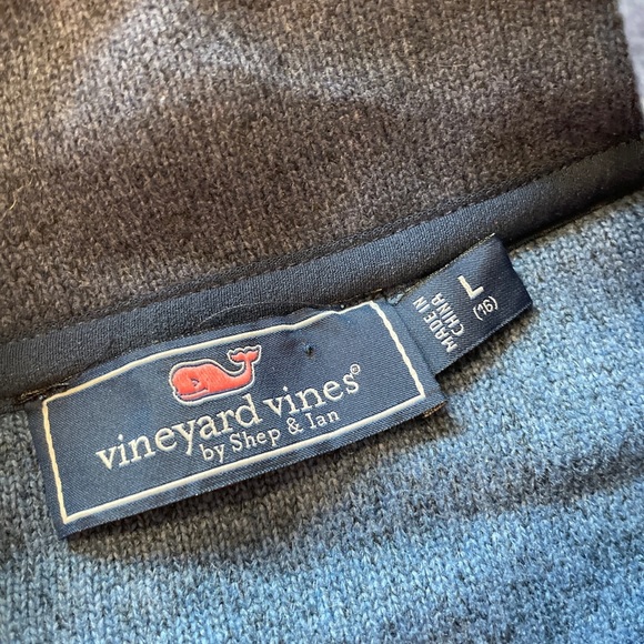 BOYS large Vineyard Vines Vest - Picture 3 of 7